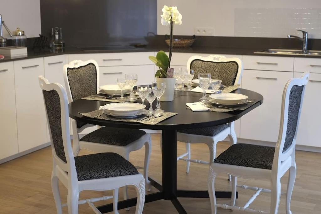 Chez Nanou, Dinant Apartment Luaran gambar