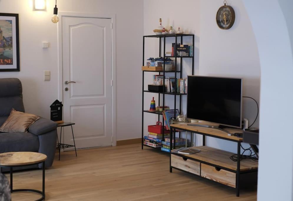 Chez Nanou, Dinant Apartment Luaran gambar